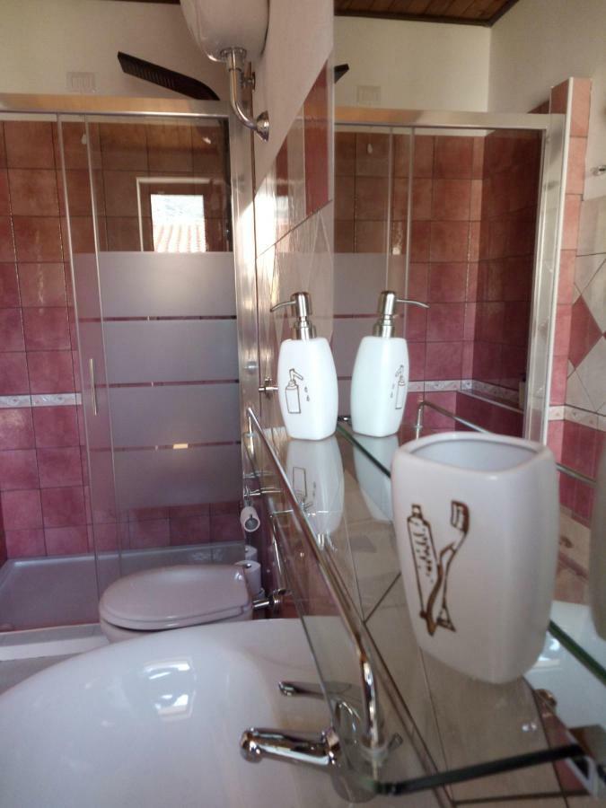 Su Casciu Bed and Breakfast Bosa Εξωτερικό φωτογραφία